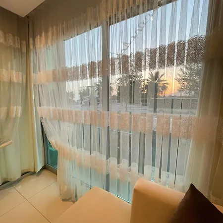 Sa Apartments! Beachfront With Sea View & Pool Apartament *