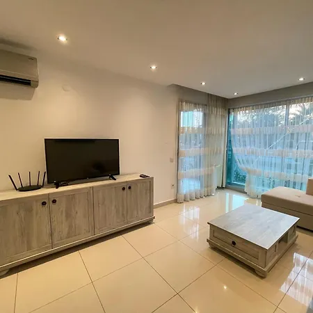 Sa Apartments! Beachfront With Sea View & Pool Alanya