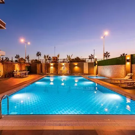 Sa Apartments! Beachfront With Sea View & Pool Lejlighed